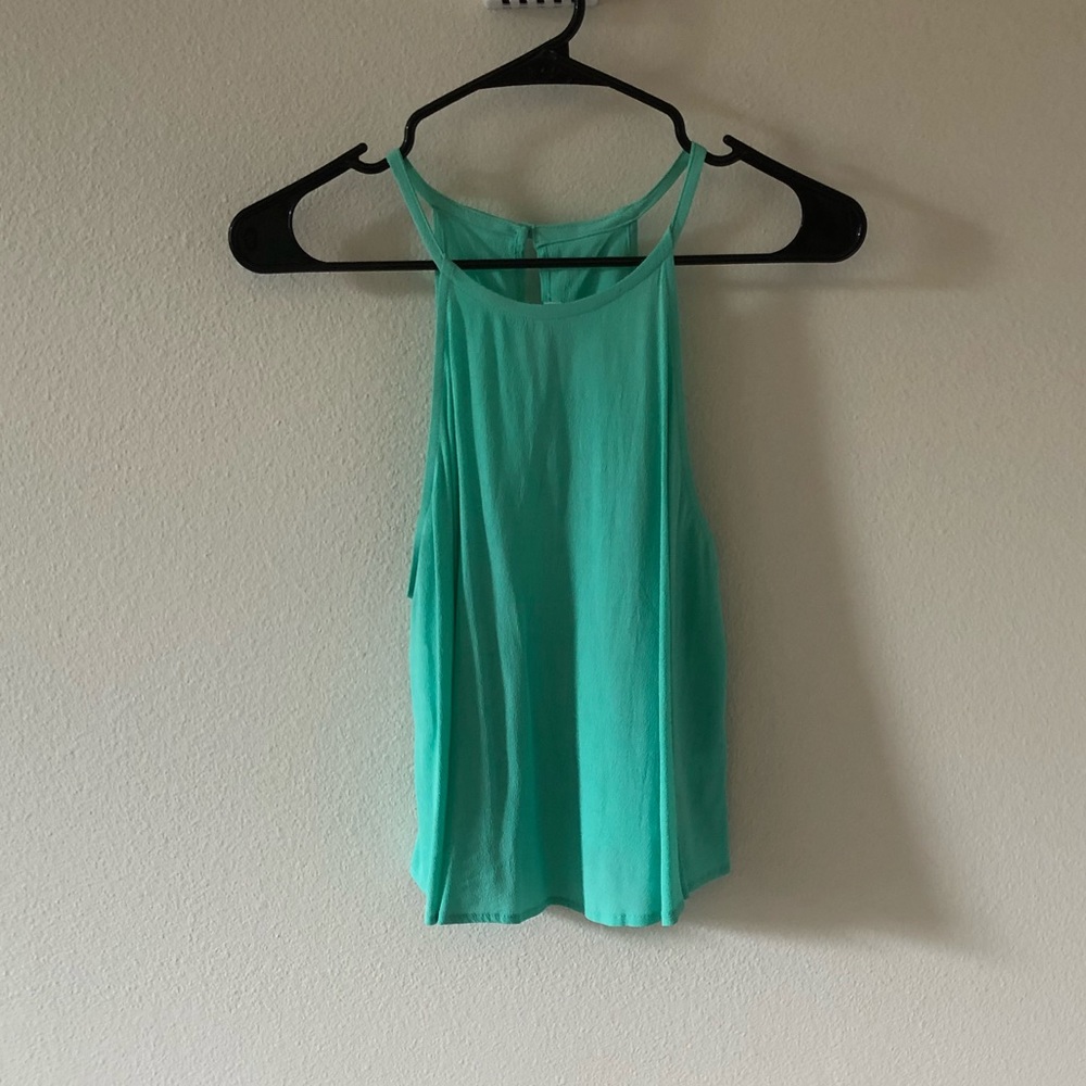 Dainty hooligan tank
